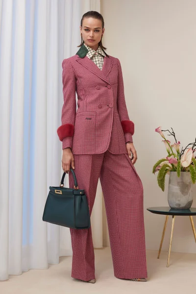 Look 3